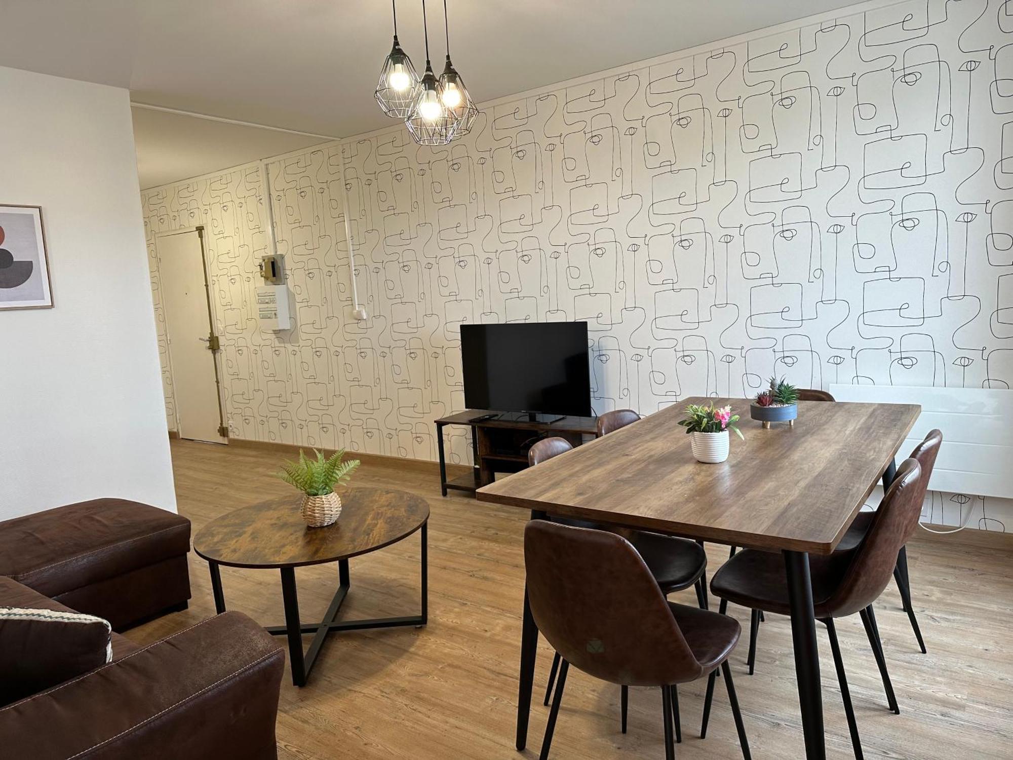 Le Grand Parc 13 - 2 Chambres - Wifi - Parking Шатору Экстерьер фото