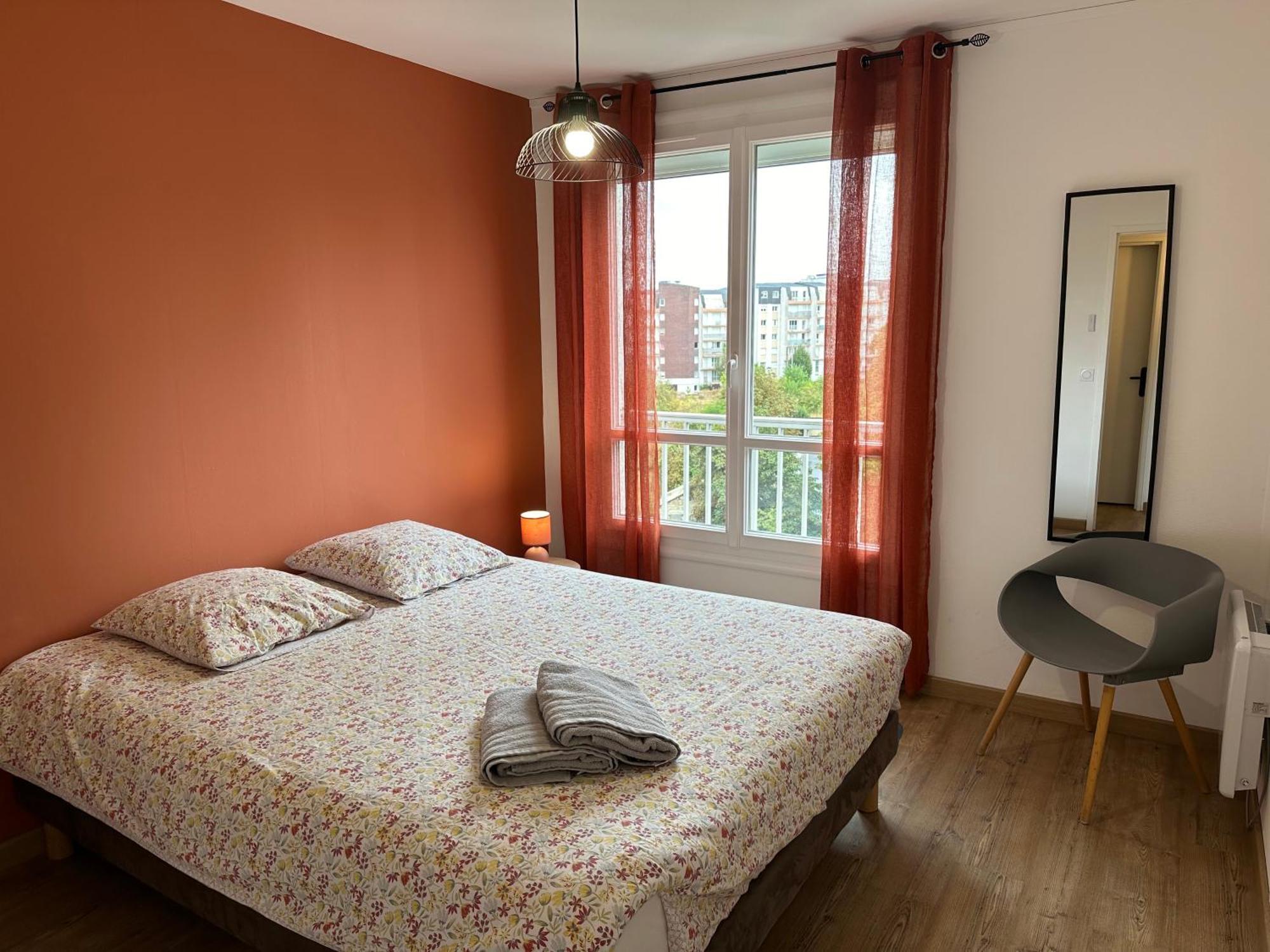 Le Grand Parc 13 - 2 Chambres - Wifi - Parking Шатору Экстерьер фото